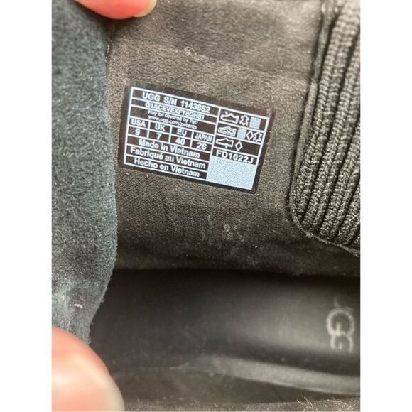 UGG Brooklyn hiker lace up suede black boots - Picture 6 of 6